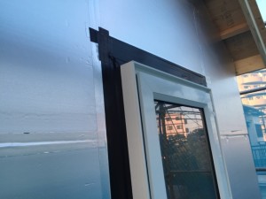 外張り断熱材 硬質ウレタンフォーム保温板と通気胴縁t=24mm